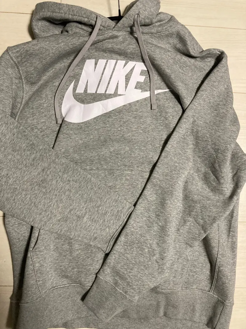 ナイキ Nike スポーツウェアクラブフリースグラフィックプルオーバー パーカーbv2974 063 メンズファッション研究所